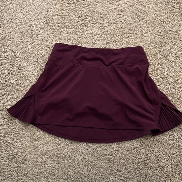 Lululemon off the pleats skirt - Picture 2 of 5